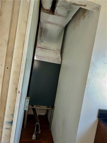 2632 Weeks AVE, Naples, FL 34112