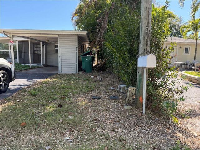 2632 Weeks AVE, Naples, FL 34112