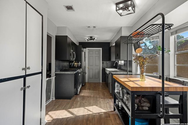 6723 Connie Mack, San Antonio, TX 78240