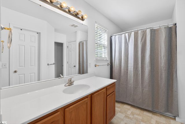 6 Red Shirt Court, Greer, SC 29651