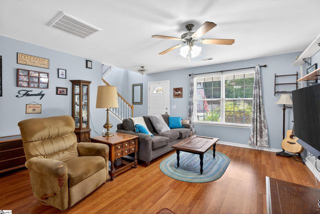 6 Red Shirt Court, Greer, SC 29651