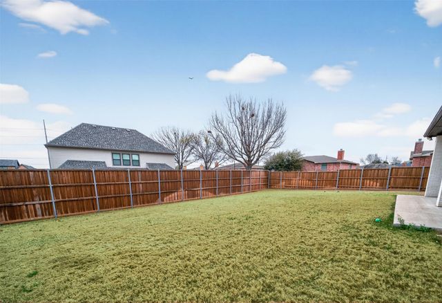 1322 Genoa Circle, Garland, TX 75040
