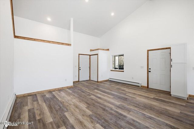 13862 W Halston Avenue, Big Lake, AK 99652