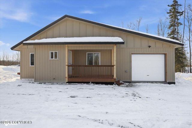 13862 W Halston Avenue, Big Lake, AK 99652