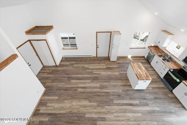 13862 W Halston Avenue, Big Lake, AK 99652