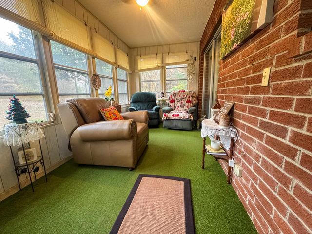 4 Menominee Drive, Cherokee Village, AR 72529