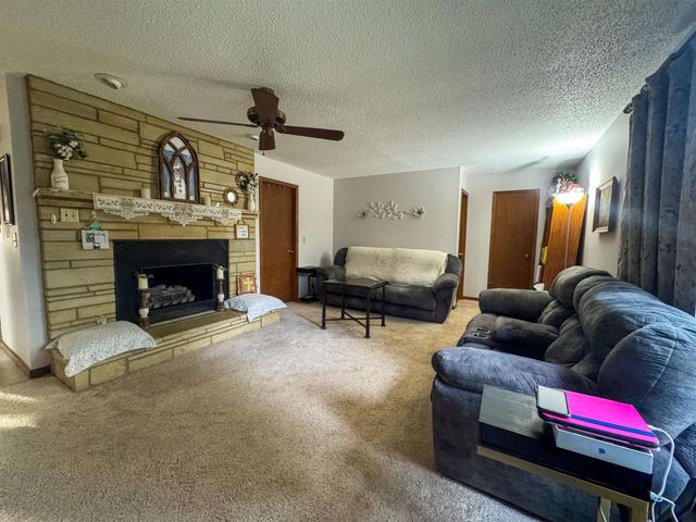 4 Menominee Drive, Cherokee Village, AR 72529