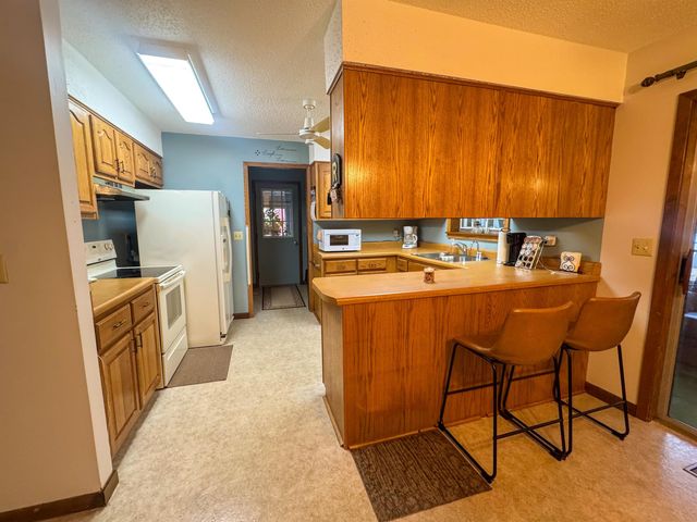 4 Menominee Drive, Cherokee Village, AR 72529