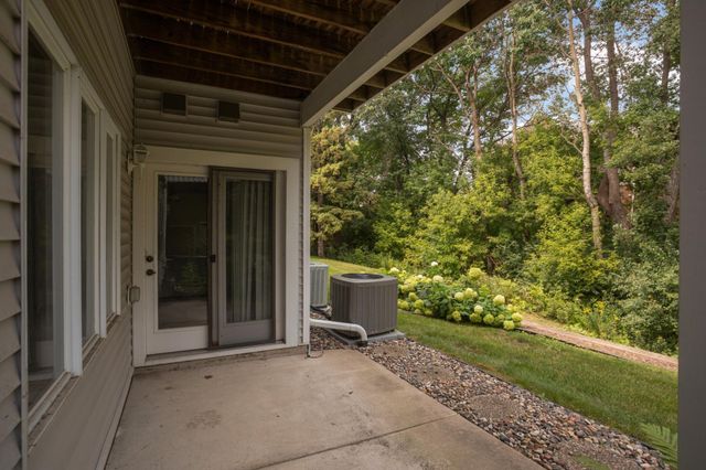 3575 Blue Jay Way 103, Eagan, MN 55123