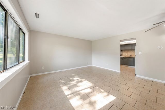 9588 Fernwood Drive, Olmsted Falls, OH 44138