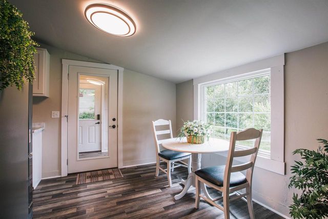 315 W BEGLEY STREET, Greenwood, WI 54437