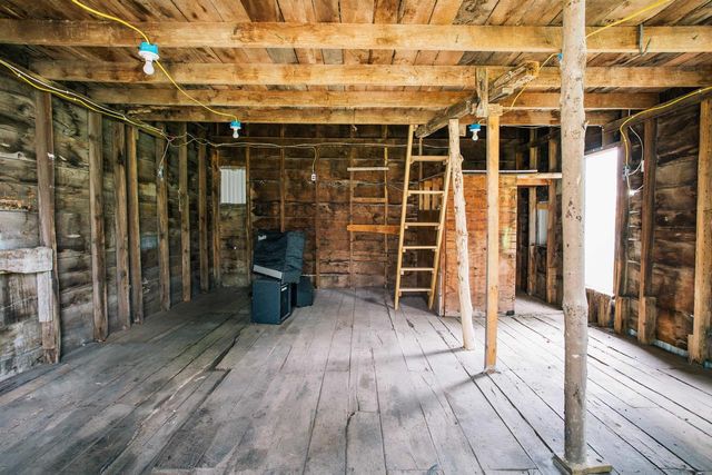 315 W BEGLEY STREET, Greenwood, WI 54437