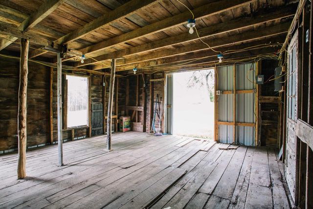 315 W BEGLEY STREET, Greenwood, WI 54437