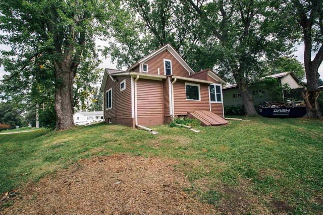 315 W BEGLEY STREET, Greenwood, WI 54437
