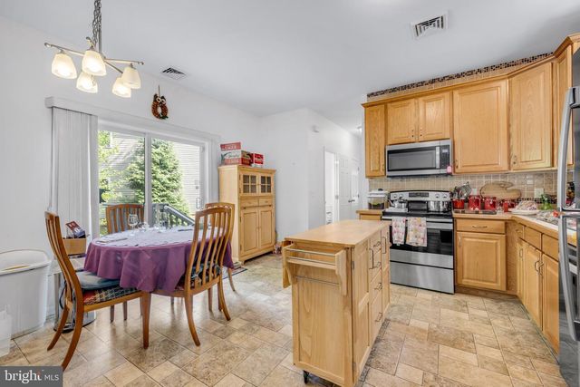 6 HEATHER PL #6, Newark, DE 19702