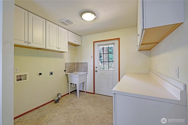 1054 Michael Way, Camano Island, WA 98282