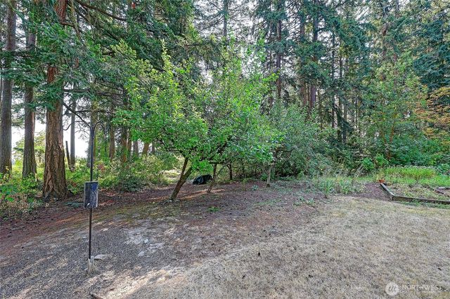 1054 Michael Way, Camano Island, WA 98282