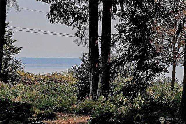 1054 Michael Way, Camano Island, WA 98282