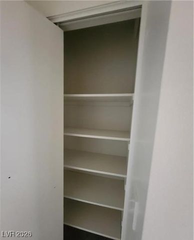 854 Stainglass Lane, Las Vegas, NV 89110