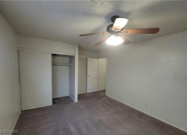 854 Stainglass Lane, Las Vegas, NV 89110