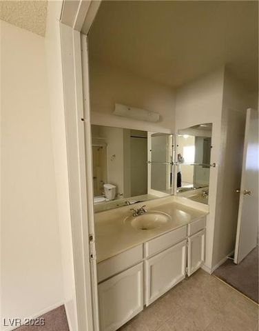 854 Stainglass Lane, Las Vegas, NV 89110