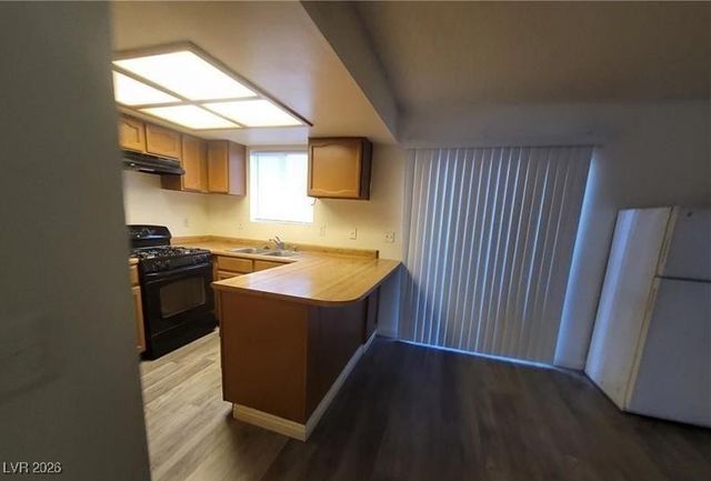 854 Stainglass Lane, Las Vegas, NV 89110