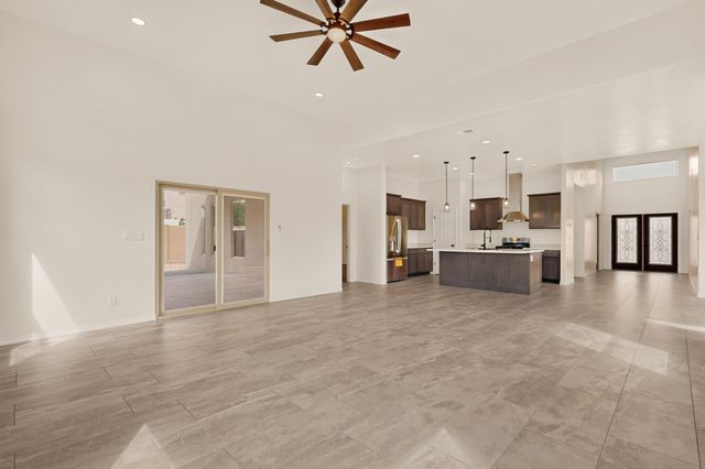 335 Manuel Sanchez Place SW, Albuquerque, NM 87105