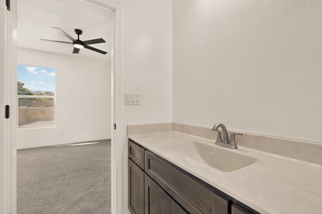 335 Manuel Sanchez Place SW, Albuquerque, NM 87105