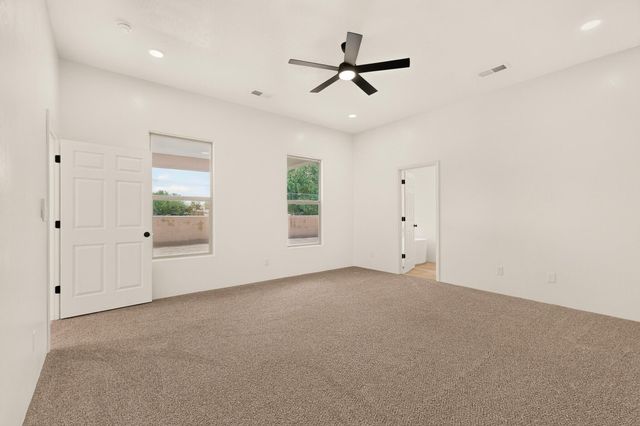 335 Manuel Sanchez Place SW, Albuquerque, NM 87105