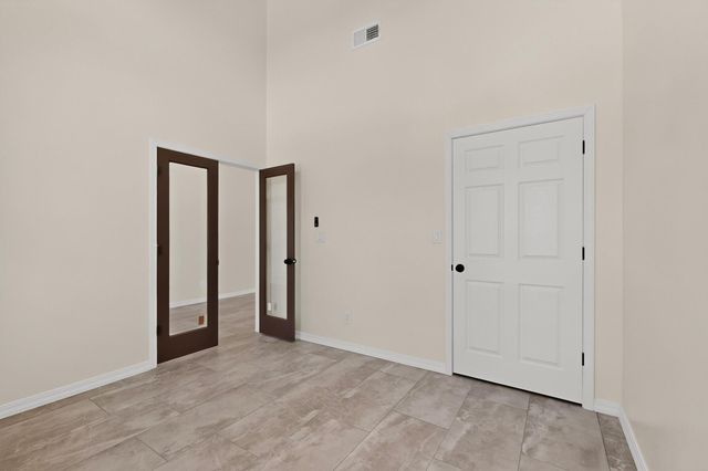 335 Manuel Sanchez Place SW, Albuquerque, NM 87105
