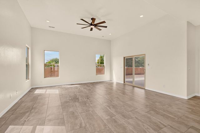 335 Manuel Sanchez Place SW, Albuquerque, NM 87105