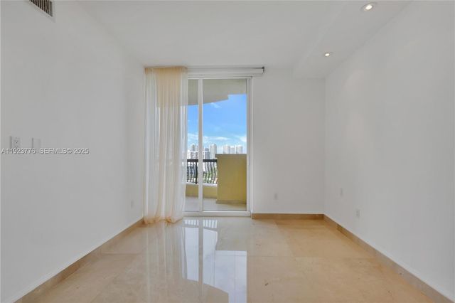 17875 Collins Avenue 905, Sunny Isles Beach, FL 33160