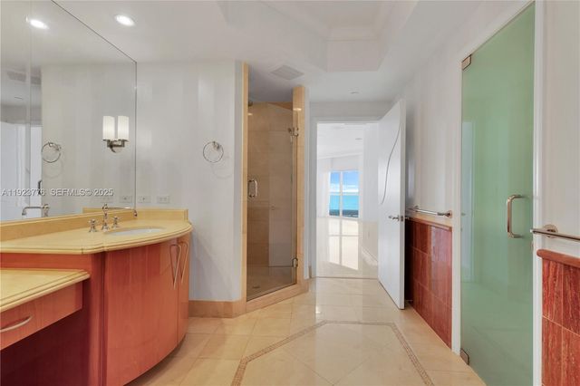 17875 Collins Avenue 905, Sunny Isles Beach, FL 33160