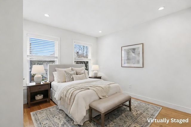 11 Ricker Ter 1, Newton, MA 02458