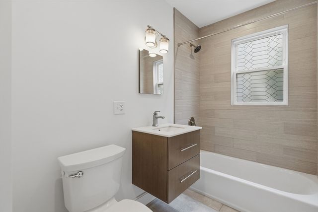 11 Ricker Ter 1, Newton, MA 02458