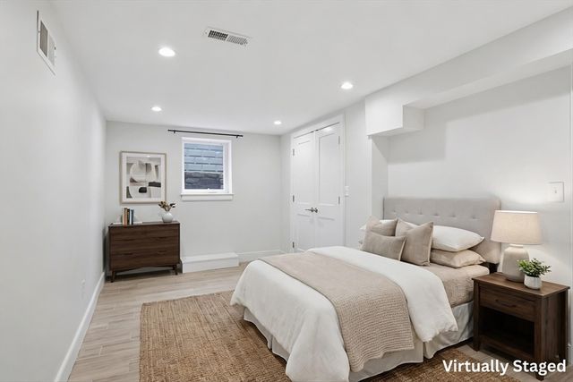 11 Ricker Ter 1, Newton, MA 02458