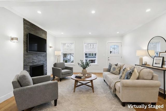 11 Ricker Ter 1, Newton, MA 02458