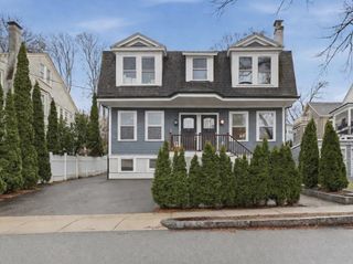 11 Ricker Ter 1, Newton, MA 02458