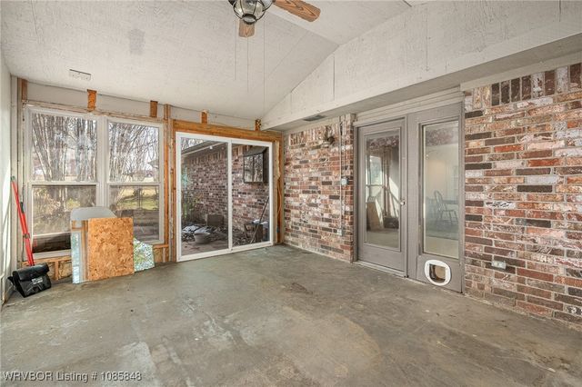 634 Orchard View, Alma, AR 72921