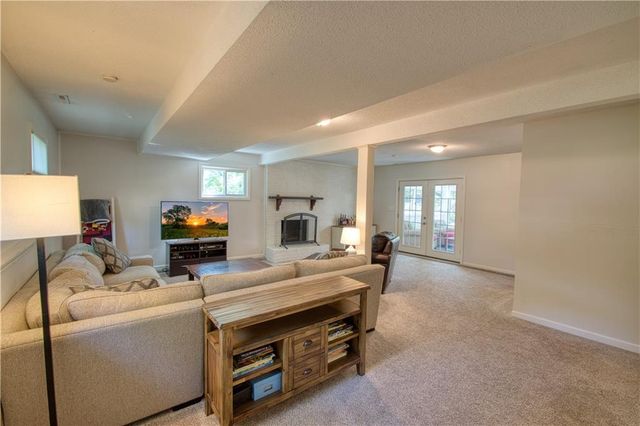 9315 Hardy Drive, Overland Park, KS 66212