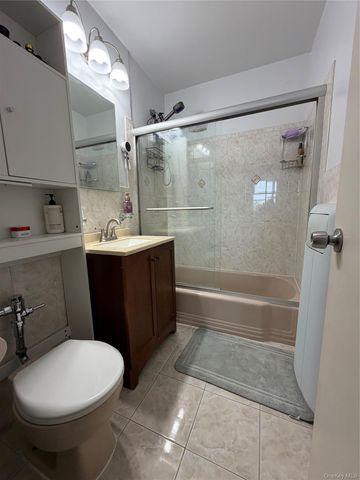 86-10 151 Avenue 6N, Howard Beach, NY 11414