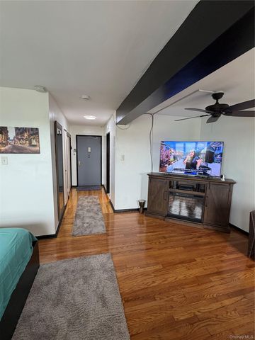 86-10 151 Avenue 6N, Howard Beach, NY 11414