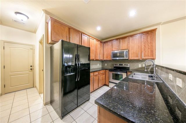 2101 Town Centre DR 1504, Round Rock, TX 78664