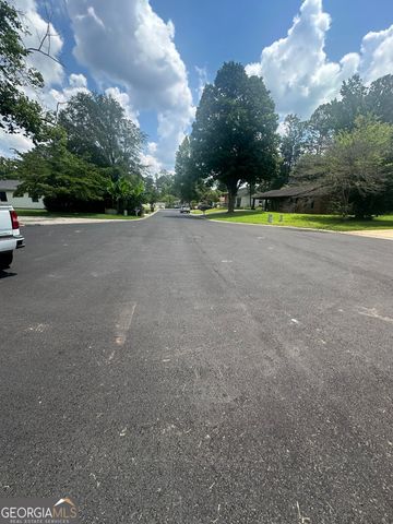 7 Paw Paw Lane, Newnan, GA 30265