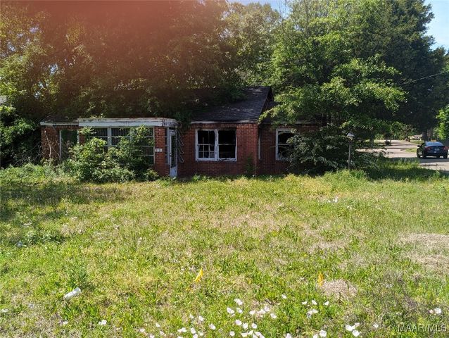 2121 Elkdale Street, Selma, AL 36701