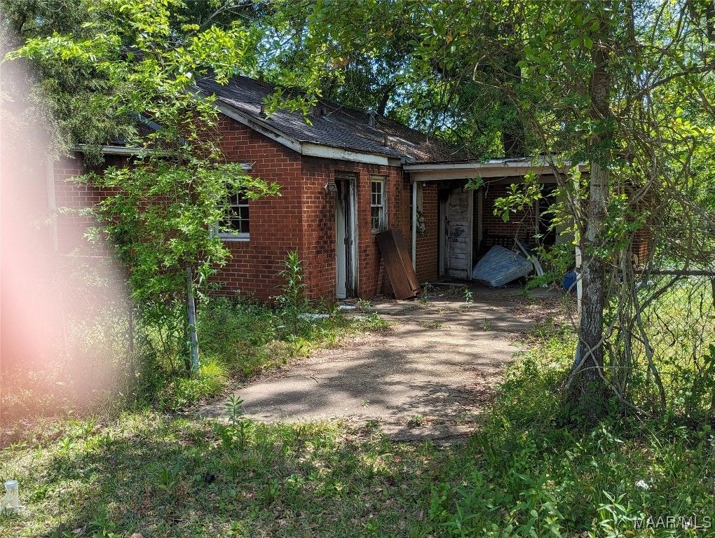 2121 Elkdale Street, Selma, AL 36701