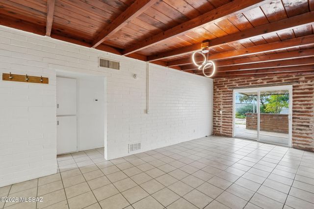 174 W Borrego Street, Tucson, AZ 85706