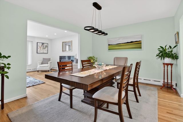 76 Goodnough Rd, Brookline, MA 02467