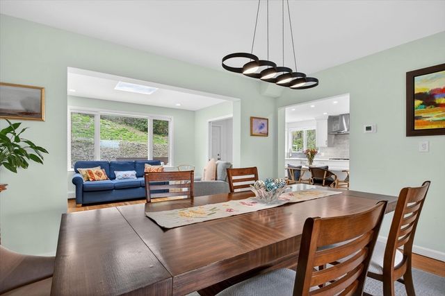 76 Goodnough Rd, Brookline, MA 02467