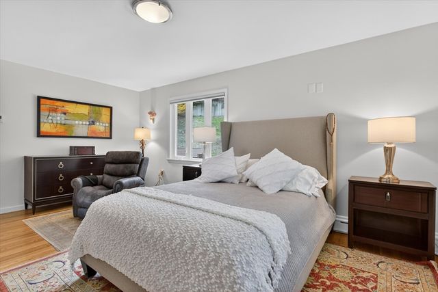 76 Goodnough Rd, Brookline, MA 02467